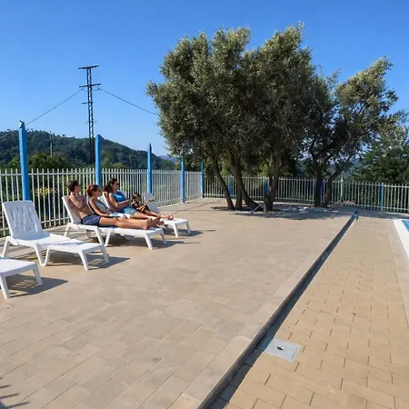 Kamp alanı Village *